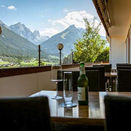 Hotel Koenigsblick By Keyone Fulpmes