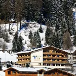 Hotell Koenigsblick By Keyone Fulpmes